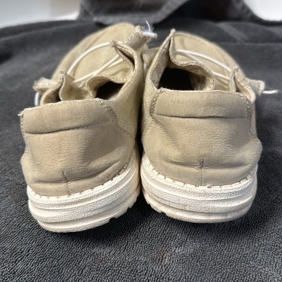 Hey Dude women’s size 10 - Picture 2 of 4